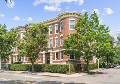 815 Centre St, Boston, Massachusetts 02130, 3 Bedrooms Bedrooms, 6 Rooms Rooms,1 BathroomBathrooms,Residential,For Sale,Dunster Hall Ii,Centre St,73127178