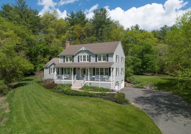 96 Lost Pond Lane, North Andover, Massachusetts 01845, 4 Bedrooms Bedrooms, 9 Rooms Rooms,2.5 BathroomsBathrooms,Residential,For Sale,Lost Pond Lane,73111085