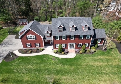 2 W Village Drive, North Reading, Massachusetts 01864, 5 Bedrooms Bedrooms, 12 Rooms Rooms,4.5 BathroomsBathrooms,Residential,For Sale,W Village Drive,73084567