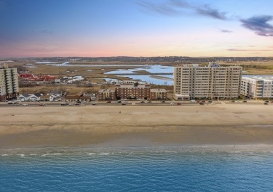 500 Revere Beach Blvd, Revere, Massachusetts 02151, 2 Bedrooms Bedrooms, 4 Rooms Rooms,1 BathroomBathrooms,Residential,For Sale,Revere Beach Blvd,73093679