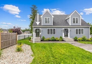 1489 Main St, Hanson, Massachusetts 02341, 1 Bedroom Bedrooms, 4 Rooms Rooms,1.5 BathroomsBathrooms,Residential,For Sale,Main St,73130645