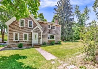 267 School St, Pembroke, Massachusetts 02359, 4 Bedrooms Bedrooms, 8 Rooms Rooms,2 BathroomsBathrooms,Residential,For Sale,School St,73128567