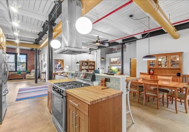 406 Lincoln Street, Marlborough, Massachusetts 01752, 2 Bedrooms Bedrooms, 5 Rooms Rooms,2 BathroomsBathrooms,Residential,For Sale,Renaissance Lofts,Lincoln Street,73125868