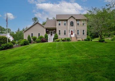 34 Stone Rd, Millbury, Massachusetts 01527, 4 Bedrooms Bedrooms, 10 Rooms Rooms,2.5 BathroomsBathrooms,Residential,For Sale,Stone Rd,73126860
