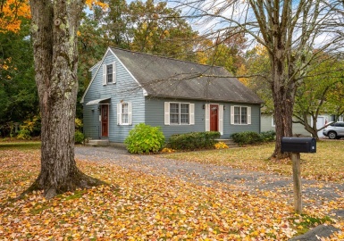 30 Overlook Drive, Easthampton, Massachusetts 01027, 3 Bedrooms Bedrooms, 6 Rooms Rooms,2 BathroomsBathrooms,Residential,For Sale,Overlook Drive,73097143