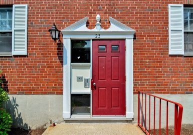 23 Lake Shore Court, Boston, Massachusetts 02135, 3 Bedrooms Bedrooms, 5 Rooms Rooms,2 BathroomsBathrooms,Residential,For Sale,Towne Estates,Lake Shore Court,73127277