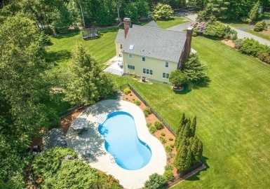 13 Courtney Circle, Hopkinton, Massachusetts 01748, 4 Bedrooms Bedrooms, 9 Rooms Rooms,2.5 BathroomsBathrooms,Residential,For Sale,Courtney Circle,73118248