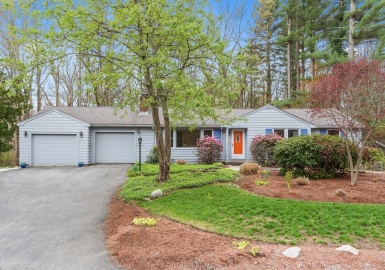 31 Hayden Lane, Bedford, Massachusetts 01730, 4 Bedrooms Bedrooms, 8 Rooms Rooms,2.5 BathroomsBathrooms,Residential,For Sale,Hayden Lane,73106847