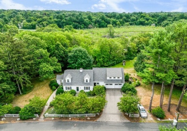 208 Dover Road, Westwood, Massachusetts 02090, 4 Bedrooms Bedrooms, 12 Rooms Rooms,3 BathroomsBathrooms,Residential,For Sale,Dover Road,73018468