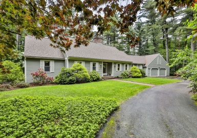 14 Pearl Road, Boxford, Massachusetts 01921, 4 Bedrooms Bedrooms, 10 Rooms Rooms,4 BathroomsBathrooms,Residential,For Sale,Pearl Road,73124435
