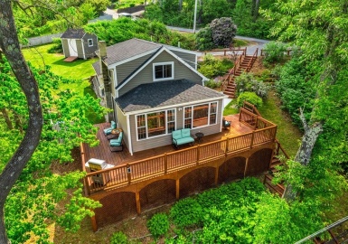 2 Pleasantview Avenue, Merrimac, Massachusetts 01860, 3 Bedrooms Bedrooms, 7 Rooms Rooms,2 BathroomsBathrooms,Residential,For Sale,Pleasantview Avenue,73128440