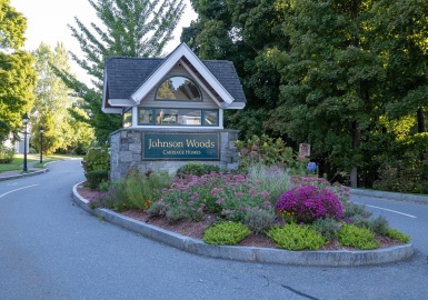 39 Taylor Drive, Reading, Massachusetts 01867, 2 Bedrooms Bedrooms, 5 Rooms Rooms,2 BathroomsBathrooms,Residential,For Sale,Johnson Woods Condominium,Taylor Drive,73139638