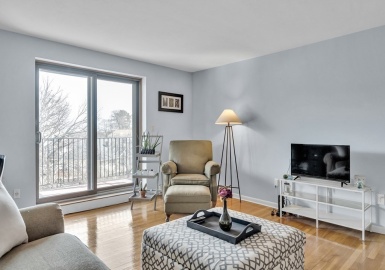 50 Seymour St, Boston, Massachusetts 02131, 2 Bedrooms Bedrooms, 5 Rooms Rooms,1 BathroomBathrooms,Residential,For Sale,Seymour St,73103112