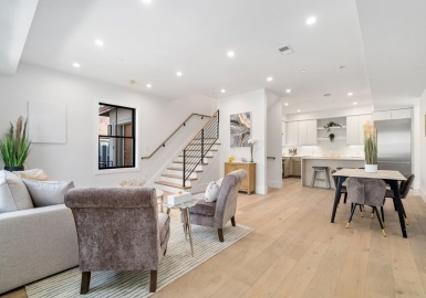 12 Shailer St, Brookline, Massachusetts 02446, 4 Bedrooms Bedrooms, 7 Rooms Rooms,3 BathroomsBathrooms,Residential,For Sale,Shailer St,73109963