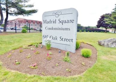685 Oak St, Brockton, Massachusetts 02301, 1 Bedroom Bedrooms, 3 Rooms Rooms,1 BathroomBathrooms,Residential,For Sale,Oak St,73123469
