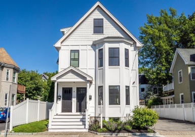 11 Windom, Somerville, Massachusetts 02144, 3 Bedrooms Bedrooms, 8 Rooms Rooms,3 BathroomsBathrooms,Residential,For Sale,Windom,73128810
