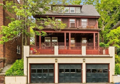 580 Washington St, Brookline, Massachusetts 02446, 3 Bedrooms Bedrooms, 6 Rooms Rooms,2 BathroomsBathrooms,Residential,For Sale,Washington St,73121822