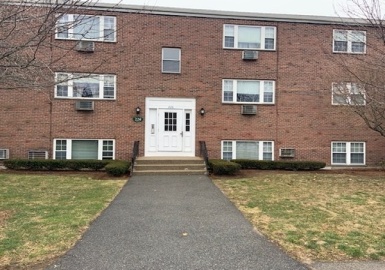 226 Rock Street, Norwood, Massachusetts 02062, 1 Bedroom Bedrooms, 4 Rooms Rooms,1 BathroomBathrooms,Residential,For Sale,Hilltop Gardens Condominiums,Rock Street,73129470