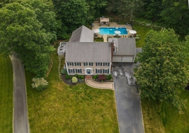 30 Shelby Ct, East Bridgewater, Massachusetts 02333, 4 Bedrooms Bedrooms, 10 Rooms Rooms,4 BathroomsBathrooms,Residential,For Sale,Shelby Ct,73123810