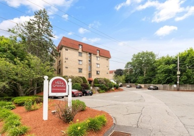 159 Franklin Street, Stoneham, Massachusetts 02180, 2 Bedrooms Bedrooms, 5 Rooms Rooms,1 BathroomBathrooms,Residential,For Sale,Villa Grande,Franklin Street,73125343