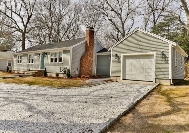 49 Huckins Neck Rd, Barnstable, Massachusetts 02632, 2 Bedrooms Bedrooms, 6 Rooms Rooms,1 BathroomBathrooms,Residential,For Sale,Huckins Neck Rd,73108461