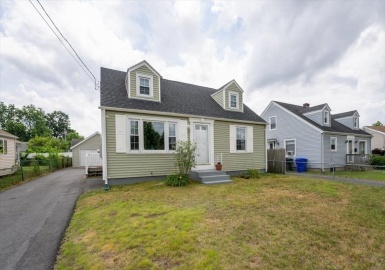 23 Mary St, Springfield, Massachusetts 01118, 4 Bedrooms Bedrooms, 6 Rooms Rooms,2 BathroomsBathrooms,Residential,For Sale,Mary St,73130124