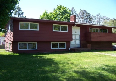 155 Barrett Ave, Athol, Massachusetts 01331, 3 Bedrooms Bedrooms, 6 Rooms Rooms,1.5 BathroomsBathrooms,Residential,For Sale,Barrett Ave,73114018