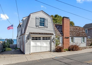 229 Water St, Newburyport, Massachusetts 01950, 4 Bedrooms Bedrooms, 7 Rooms Rooms,2 BathroomsBathrooms,Residential,For Sale,Water St,73091984