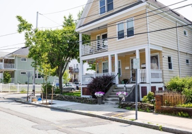 128-130 Capen, Medford, Massachusetts 02155, 4 Bedrooms Bedrooms, 8 Rooms Rooms,2 BathroomsBathrooms,Residential,For Sale,Parkview Condominiums,Capen,73117503
