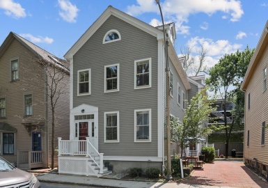 26 White Place, Brookline, Massachusetts 02445, 3 Bedrooms Bedrooms, 6 Rooms Rooms,1.5 BathroomsBathrooms,Residential,For Sale,White Place,73120862