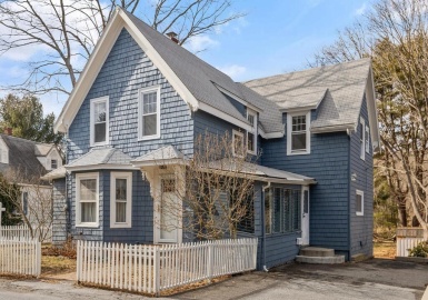 118 Magnolia Ave, Gloucester, Massachusetts 01930, 4 Bedrooms Bedrooms, 9 Rooms Rooms,2 BathroomsBathrooms,Residential,For Sale,Magnolia Ave,73077821