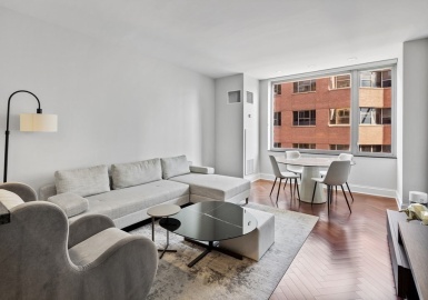 1 Charles St. S, Boston, Massachusetts 02116, 1 Bedroom Bedrooms, 3 Rooms Rooms,1.5 BathroomsBathrooms,Residential Lease,For Rent,Charles St. S,73178692
