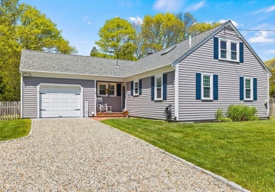 62 Joyce St, Falmouth, Massachusetts 02536, 4 Bedrooms Bedrooms, 7 Rooms Rooms,2 BathroomsBathrooms,Residential,For Sale,Joyce St,73112462