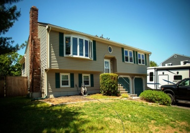 22 Rocco Dr, Blackstone, Massachusetts 01504, 3 Bedrooms Bedrooms, 8 Rooms Rooms,2 BathroomsBathrooms,Residential,For Sale,Rocco Dr,73122180