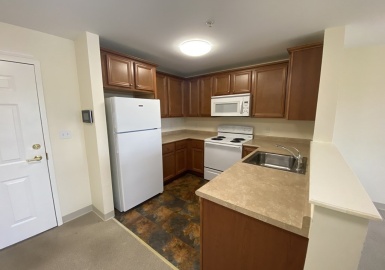 137 Eastern Ave, Lynn, Massachusetts 01902, 1 Bedroom Bedrooms, 3 Rooms Rooms,1 BathroomBathrooms,Residential Lease,For Rent,Eastern Ave,73145658