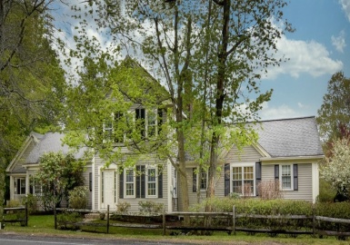 84 N Main St, Sherborn, Massachusetts 01770, 4 Bedrooms Bedrooms, 9 Rooms Rooms,3 BathroomsBathrooms,Residential,For Sale,N Main St,73107253