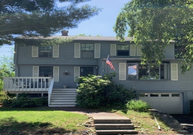 7 Naugus Ave, Marblehead, Massachusetts 01945, 3 Bedrooms Bedrooms, 6 Rooms Rooms,3 BathroomsBathrooms,Residential Lease,For Rent,Naugus Ave,73159920