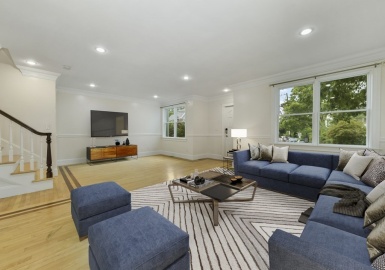 5 Forest St., Newton, Massachusetts 02461, 3 Bedrooms Bedrooms, 7 Rooms Rooms,3 BathroomsBathrooms,Residential Lease,For Rent,Forest St.,73160925