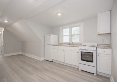 405 Lakeview Ave, Lowell, Massachusetts 01850, 1 Bedroom Bedrooms, 3 Rooms Rooms,1 BathroomBathrooms,Residential Lease,For Rent,Lakeview Ave,73189206