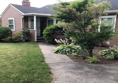 15 Valley Rd, Nahant, Massachusetts 01908, 2 Bedrooms Bedrooms, 5 Rooms Rooms,1 BathroomBathrooms,Residential Lease,For Rent,Valley Rd,73186371