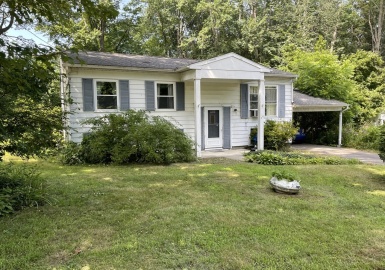 47 Winslow Ave, Northampton, Massachusetts 01062, 2 Bedrooms Bedrooms, 5 Rooms Rooms,1.5 BathroomsBathrooms,Residential,For Sale,Winslow Ave,73143190