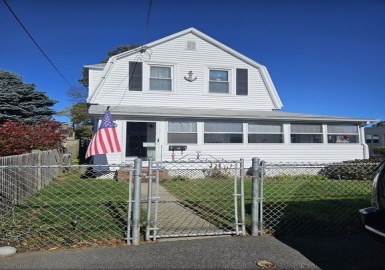 78 Bird, Quincy, Massachusetts 02169, 2 Bedrooms Bedrooms, 6 Rooms Rooms,1 BathroomBathrooms,Residential Lease,For Rent,Bird,73178361