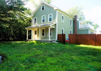 50 East Plain Street, Wayland, Massachusetts 01778, 3 Bedrooms Bedrooms, 5 Rooms Rooms,1 BathroomBathrooms,Residential Lease,For Rent,East Plain Street,73194949