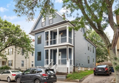 8 Lee St, Somerville, Massachusetts 02475, 4 Bedrooms Bedrooms, 11 Rooms Rooms,3 BathroomsBathrooms,Residential Lease,For Rent,Lee St,73173479