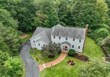 46 High St, Chelmsford, Massachusetts 01824, 5 Bedrooms Bedrooms, 9 Rooms Rooms,2 BathroomsBathrooms,Residential Lease,For Rent,High St,73174835