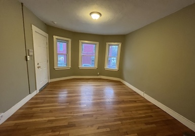 146 Boylston, Boston, Massachusetts 02130, 1 Bedroom Bedrooms, 4 Rooms Rooms,1 BathroomBathrooms,Residential Lease,For Rent,Boylston,73198630
