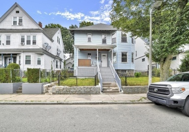 102 Radcliffe St, Boston, Massachusetts 02121, 3 Bedrooms Bedrooms, 7 Rooms Rooms,1 BathroomBathrooms,Residential Lease,For Rent,Radcliffe St,73176460