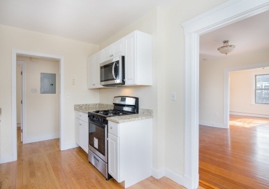 17 Yuill Circle, Boston, Massachusetts 02136, 3 Bedrooms Bedrooms, 5 Rooms Rooms,1 BathroomBathrooms,Residential Lease,For Rent,Yuill Circle,73199460