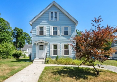 28 Maple Ave, Sharon, Massachusetts 02067, 3 Bedrooms Bedrooms, 6 Rooms Rooms,2 BathroomsBathrooms,Residential Lease,For Rent,Maple Ave,73170693
