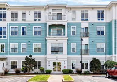 4 Repton Circle, Watertown, Massachusetts 02472, 3 Bedrooms Bedrooms, 5 Rooms Rooms,2 BathroomsBathrooms,Residential,For Sale,Repton Place,Repton Circle,73118936